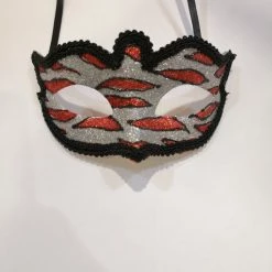 Elle Lace Mask With Glitter Masks